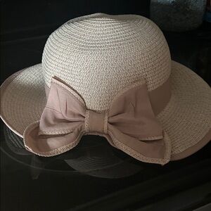 Elegant Cream and Tan Women's Sun Hat